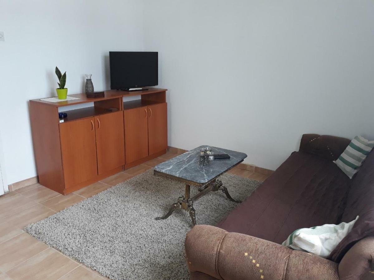 Apartman Dijelovi 비옐리나 외부 사진