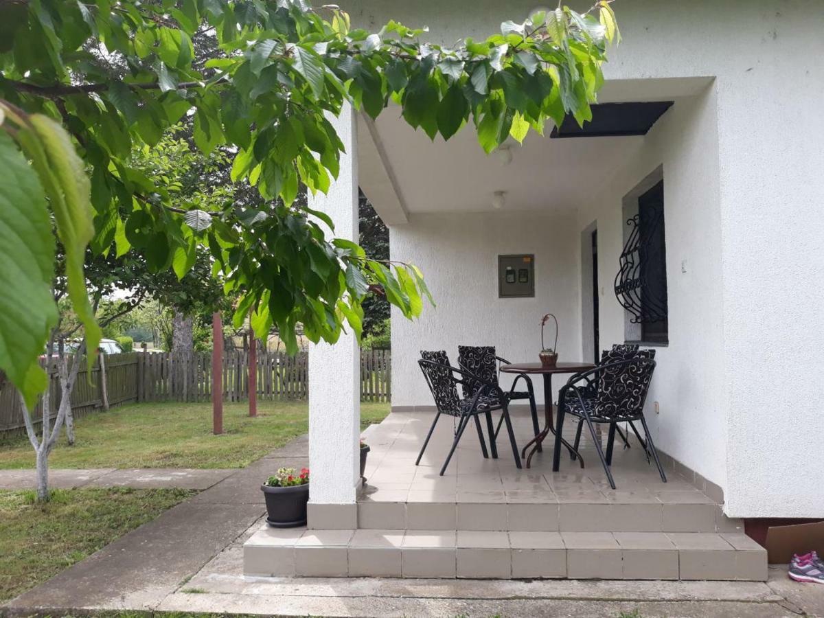 Apartman Dijelovi 비옐리나 외부 사진
