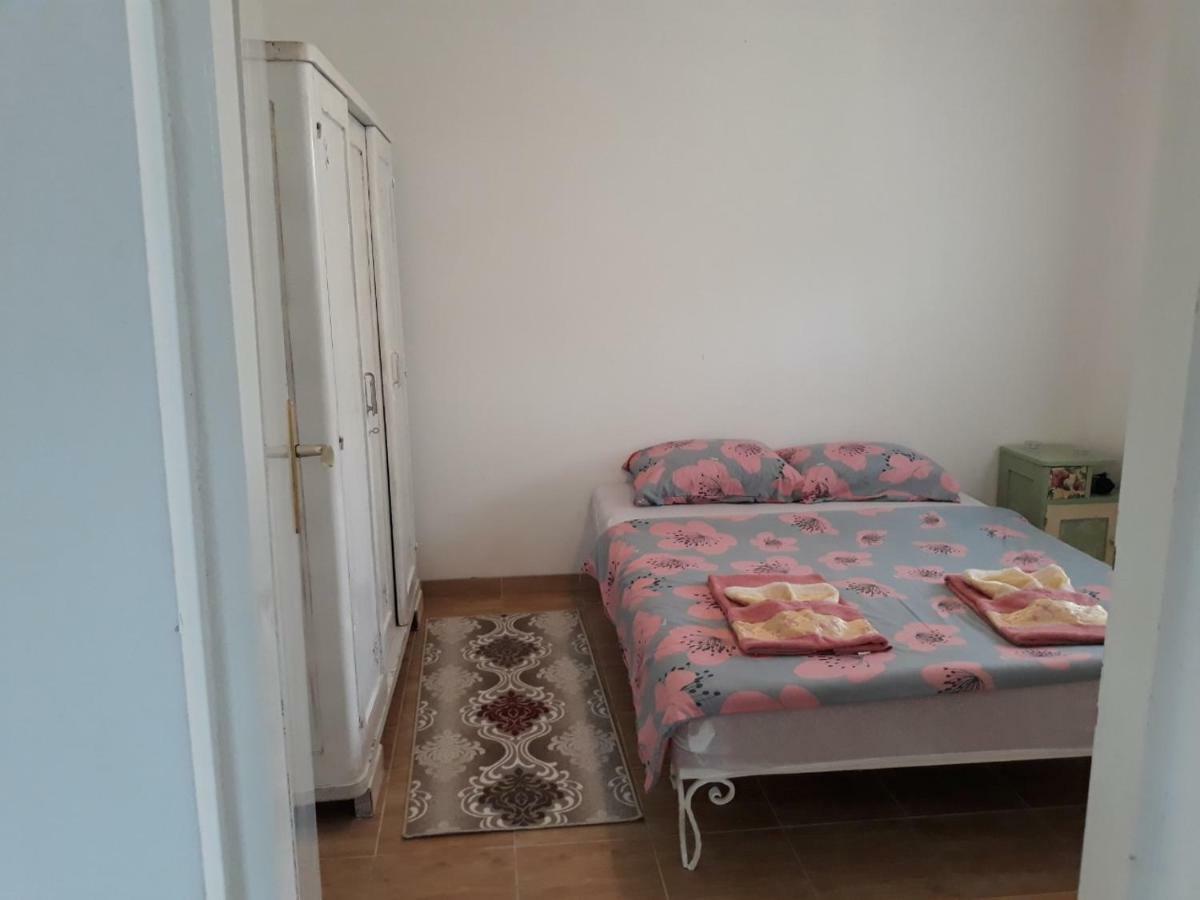 Apartman Dijelovi 비옐리나 외부 사진