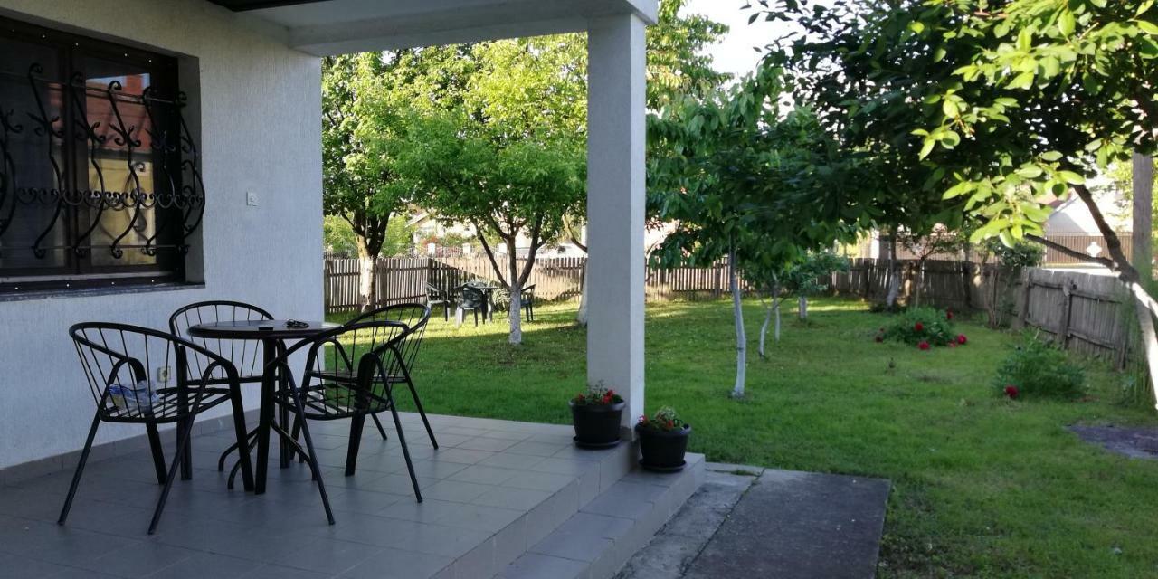 Apartman Dijelovi 비옐리나 외부 사진